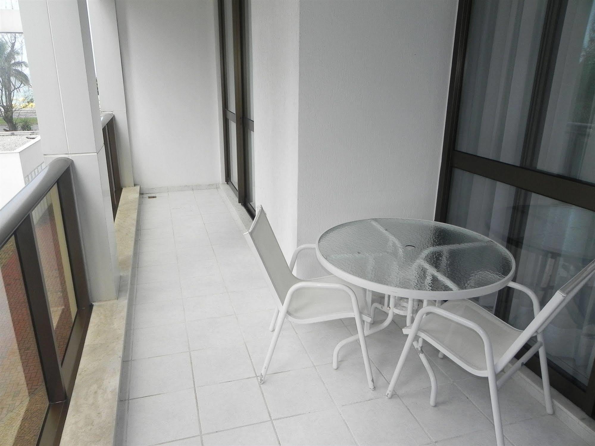 Apartamento Next Barra Prime *